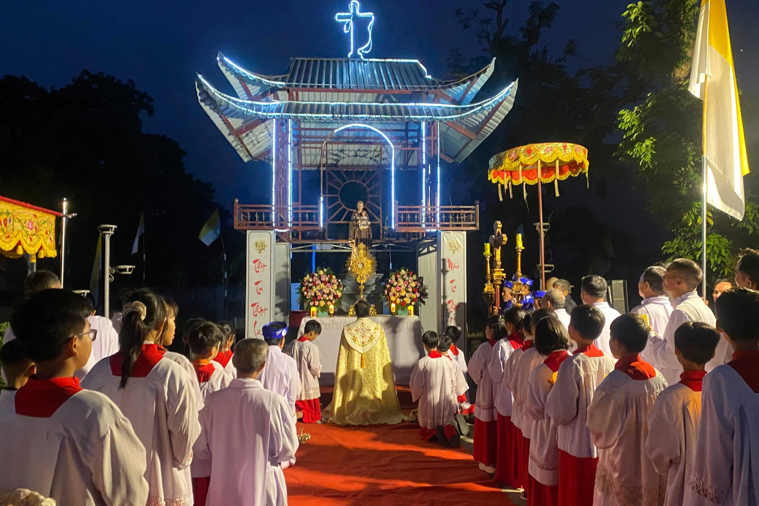 Nhớ ngày chầu lượt